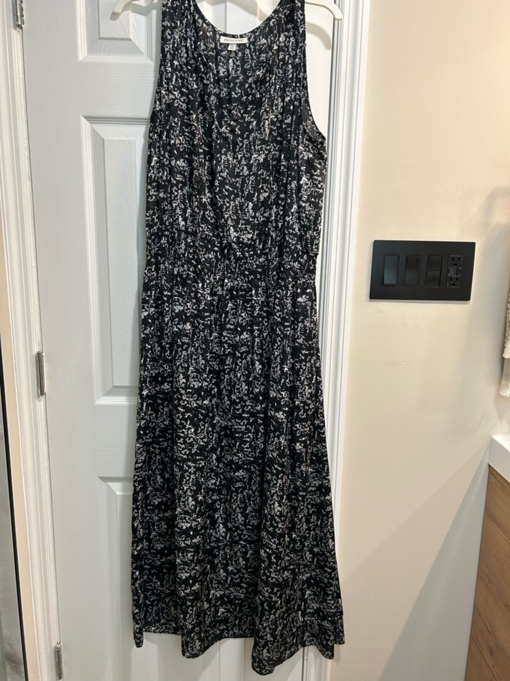 Prologue Black and White Sundress Maxi. Size xl